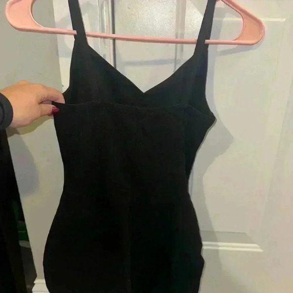 Windsor cutout dress - Picture 3 of 4